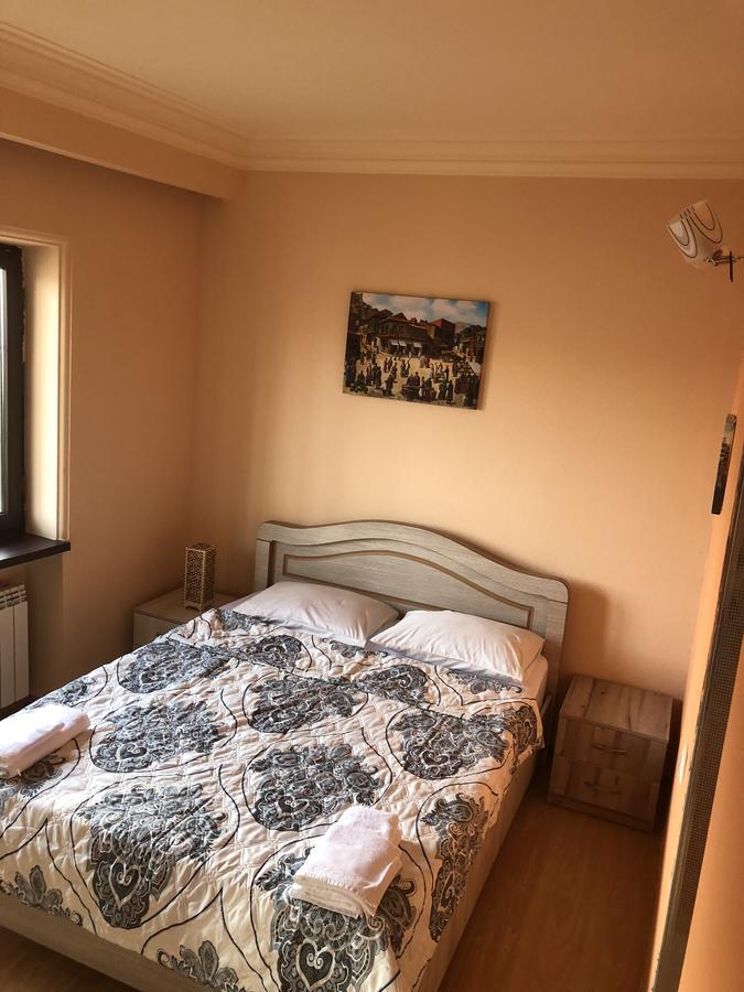 Ms. Jackson Hostel Tbilisi Ngoại thất bức ảnh