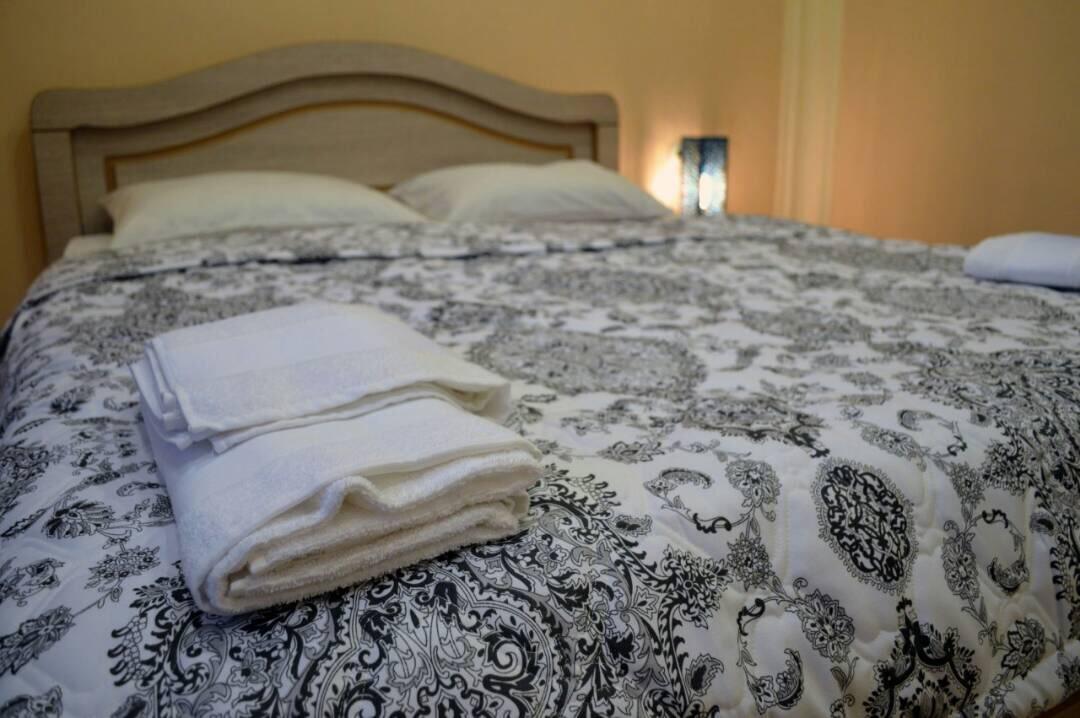 Ms. Jackson Hostel Tbilisi Ngoại thất bức ảnh